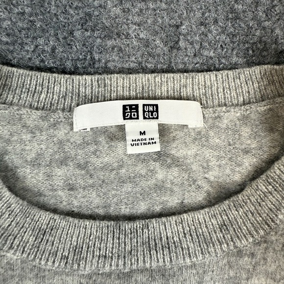 Uniqlo Sweater Womens Medium Gray 100% Cashmere Pullover Long Sleeve - Picture 4 of 8